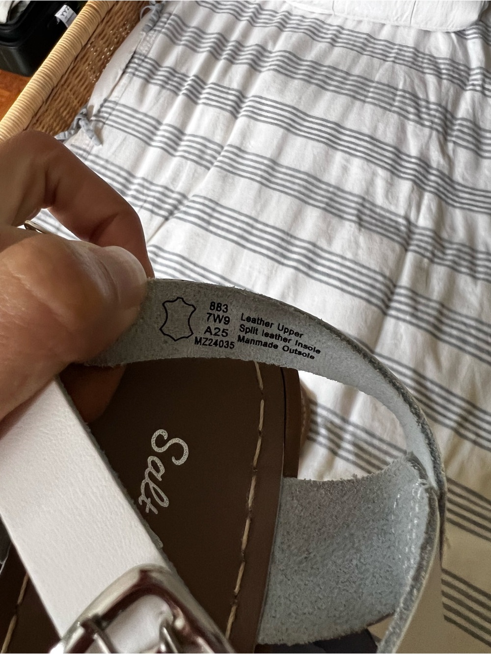 Saltwater Original Sandals, white, size 9 - Picture 3 of 5